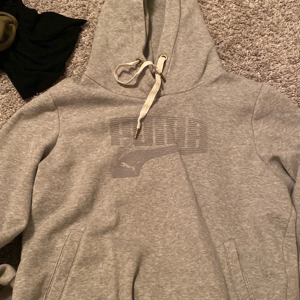 Grey sweater